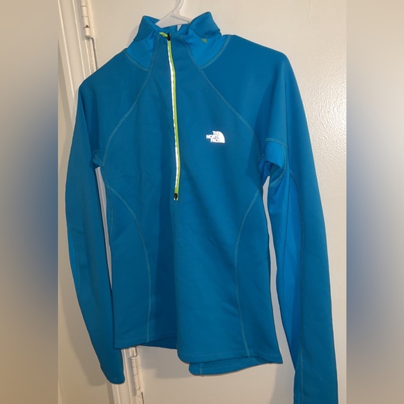the northface blue jacket - Picture 2 of 7